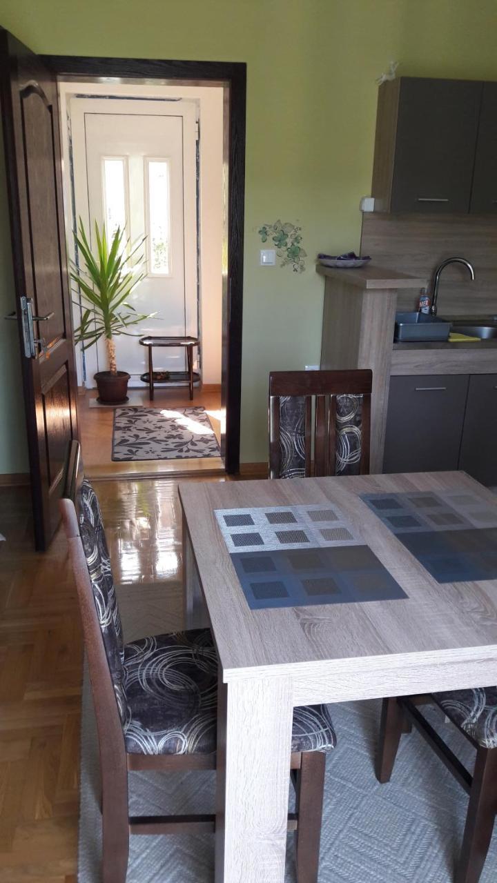 Apartmani V&F Vrnjačka Banja Eksteriør bilde