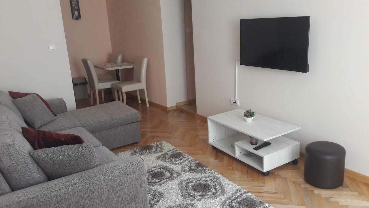 Apartmani V&F Vrnjačka Banja Eksteriør bilde